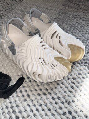 Salehe Bembury x Crocs Pollex (Friends and Family) Spackle Almost White Clogs